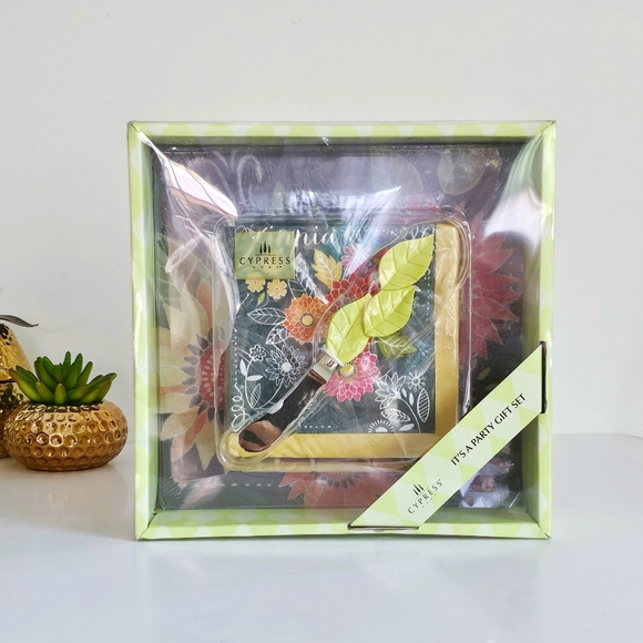 Cypress™ Home Colorful Party Gift Decoration "It's A Party Gift Set" - Picture 1 of 13